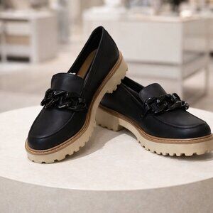 Pierre Dumas Women’s Black Loafer Shoes w/Sophisticated Chunky Chain Size 9